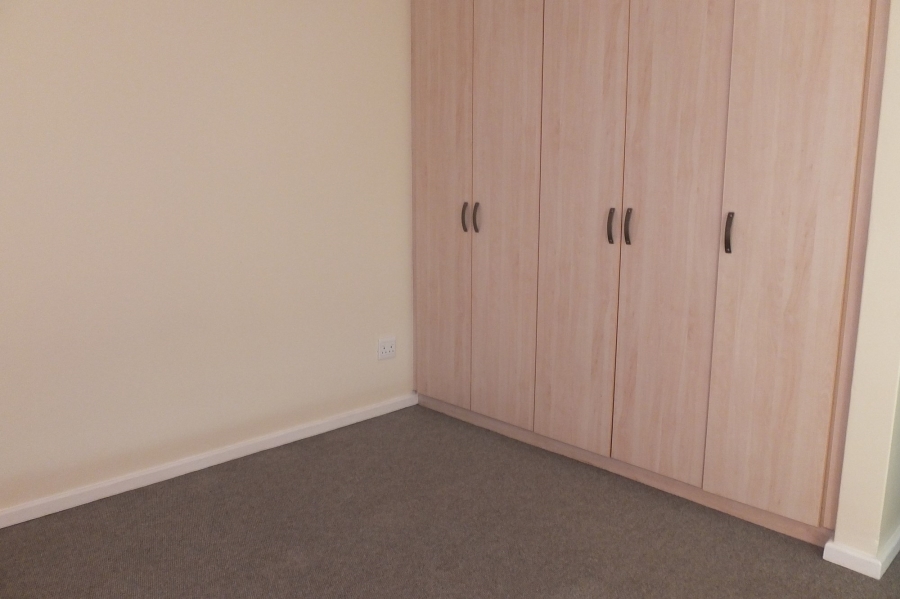 2 Bedroom Property for Sale in Humansdorp Eastern Cape
